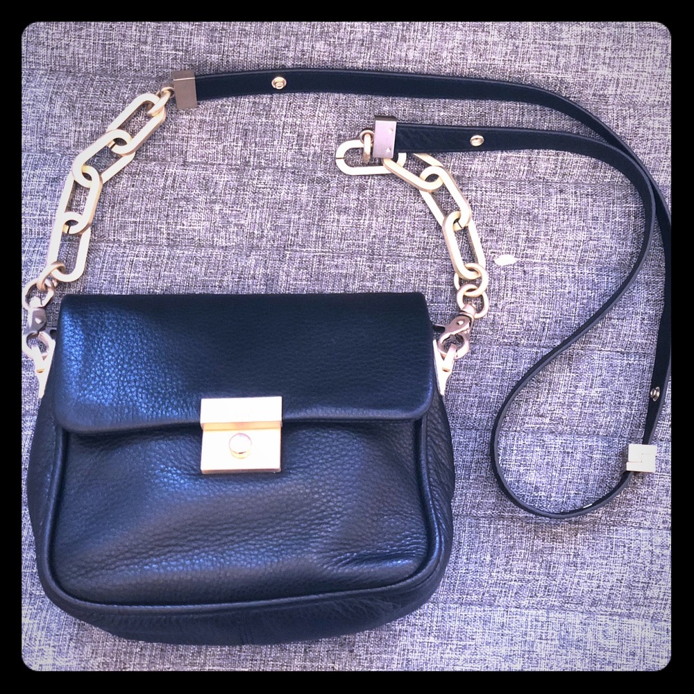 DKNY CROSSBODY